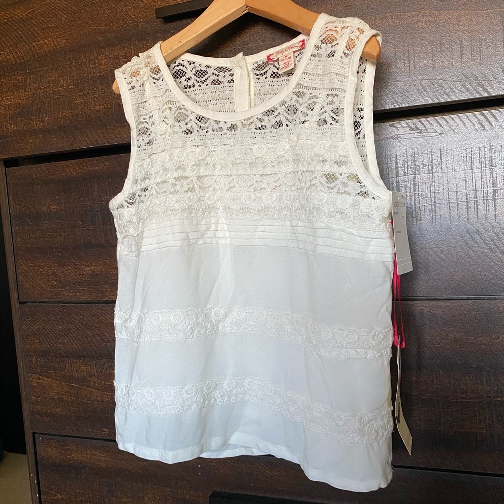 Ruby & Bloom NWT Nordstrom Size 8/10 Lace Top
